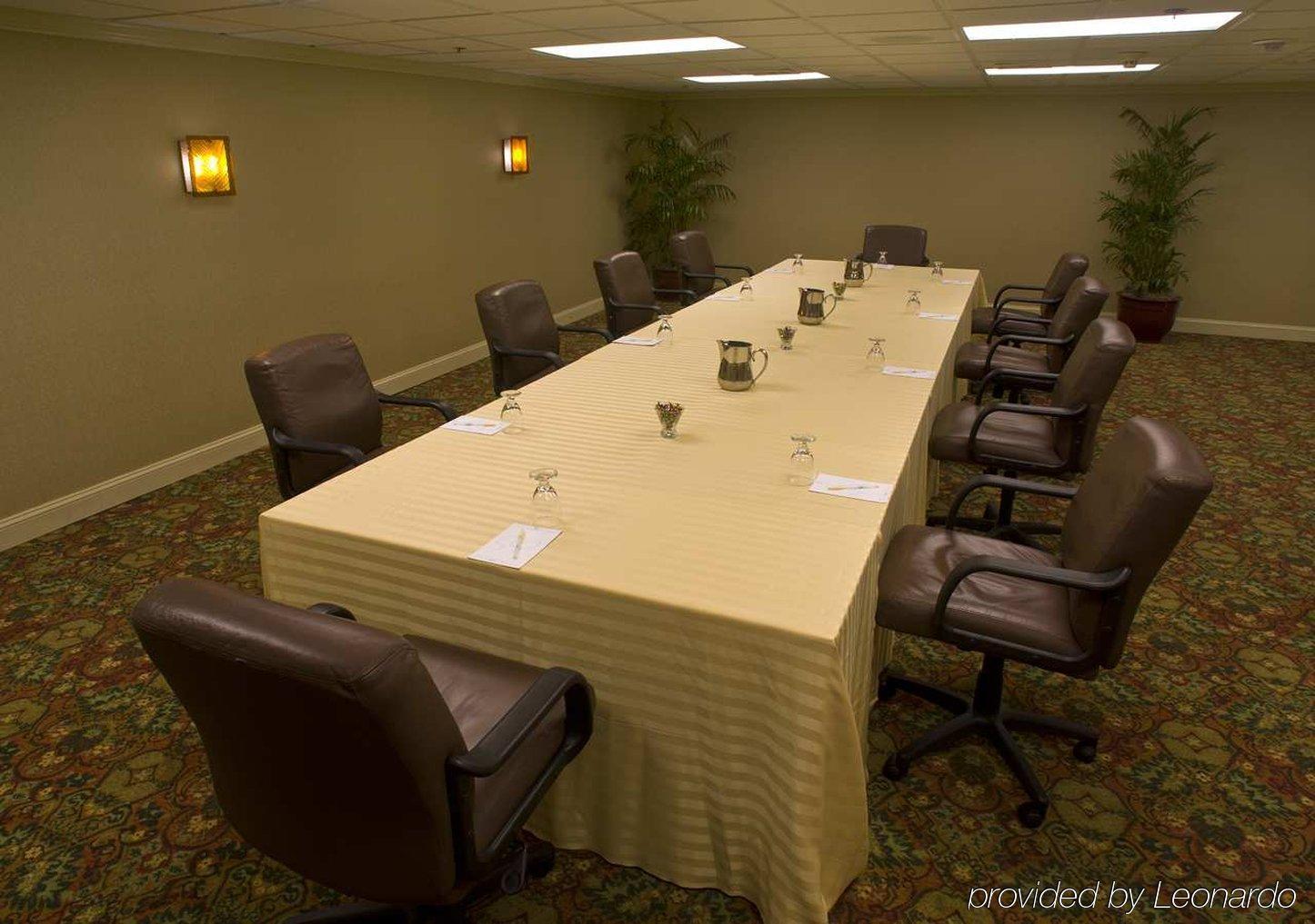 Doubletree By Hilton Hotel Wilmington Konforlar fotoğraf